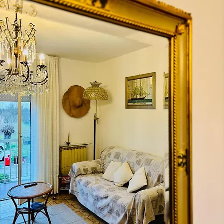 Casa Dei Nonni Apartment *